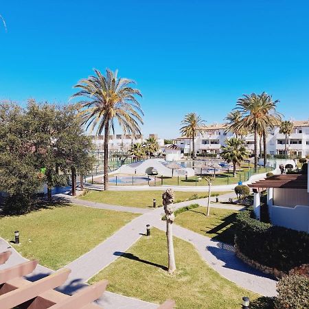 Apartamentos Turisticos Taymar Chiclana de la Frontera Exterior photo